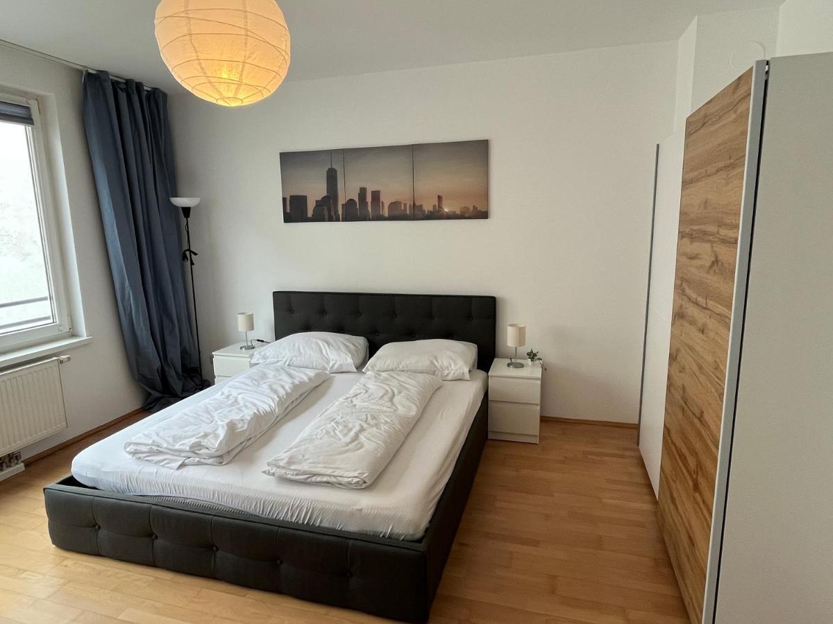 Cool Schonbrunn Apt 2br Apartament