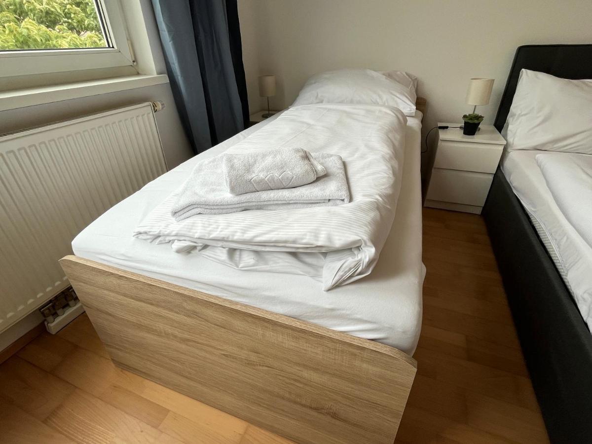 Cool Schonbrunn Apt 2br Apartament