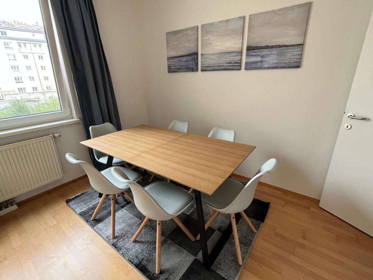 Cool Schonbrunn Apt 2br Apartament Wiedeń